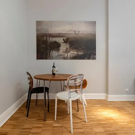 Chelmonskiego 8-02 By Farkas Apartman Poznań