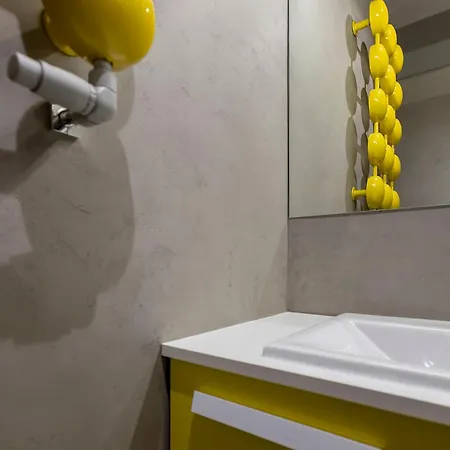 Chelmonskiego 8-02 By Farkas