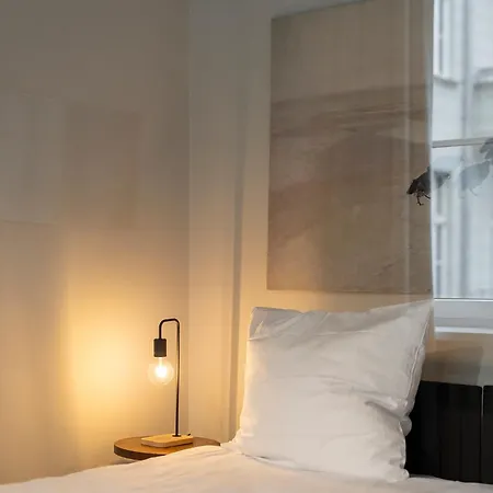 Chelmonskiego 8-02 By Farkas