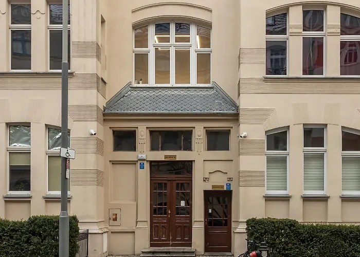 Chelmonskiego 8-02 By Farkas Poznań