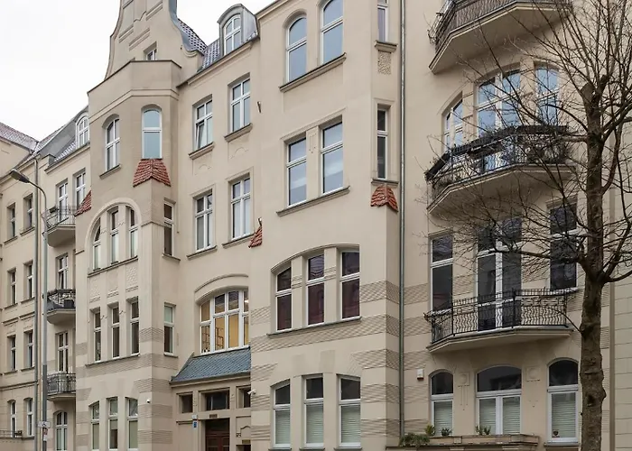 Chełmońskiego 8-02 By Farkas